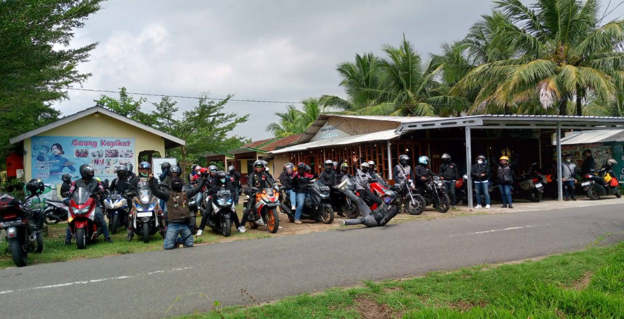 Rest Area Touring Motor